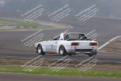 media/Jan-18-2026-CalClub SCCA (Sun) [[8bc6468723]]/Group 3 Race/Turn 1/